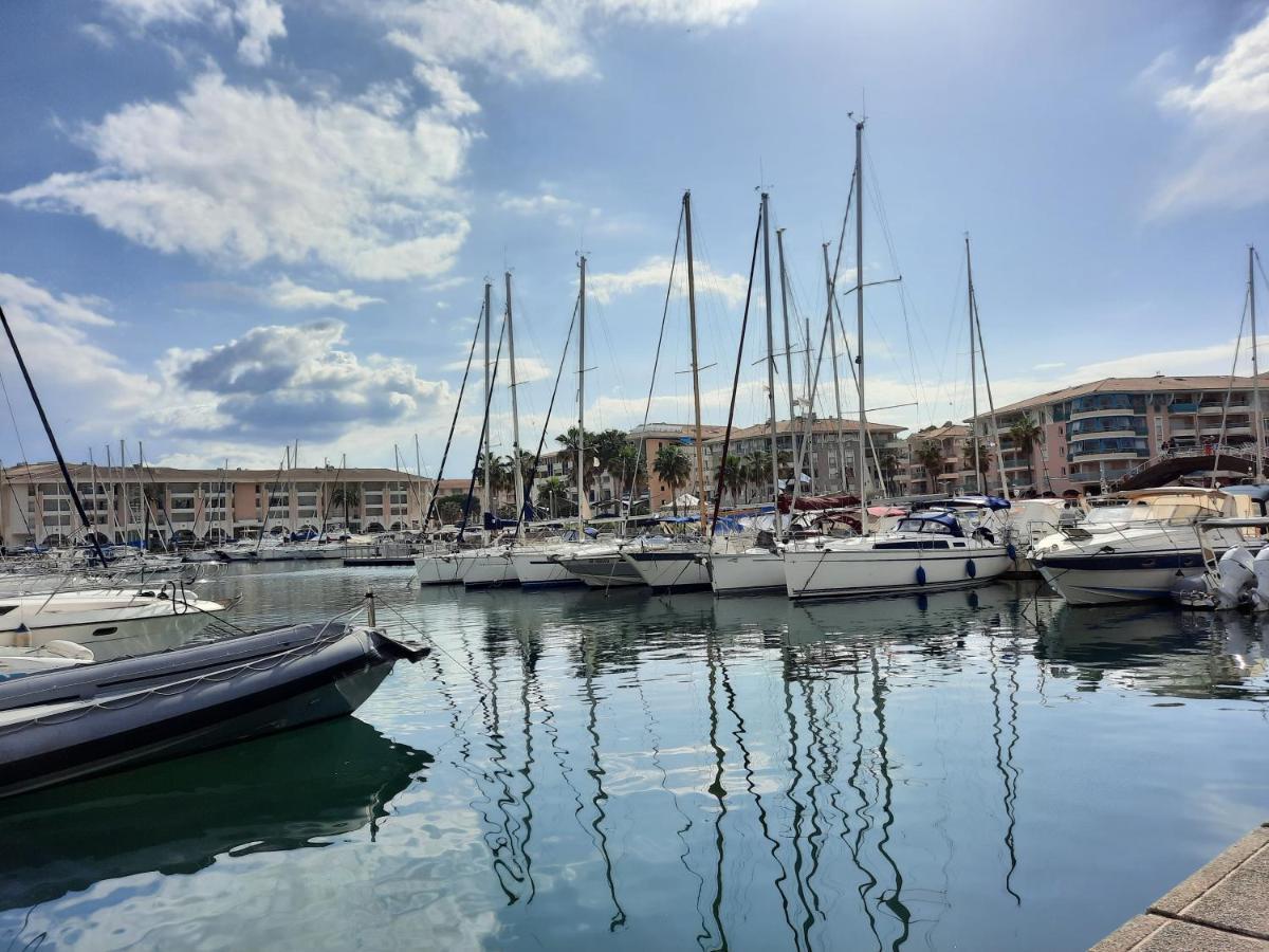 Coeur Marina Climatise Terrasse Parking Apartamento Fréjus Exterior foto