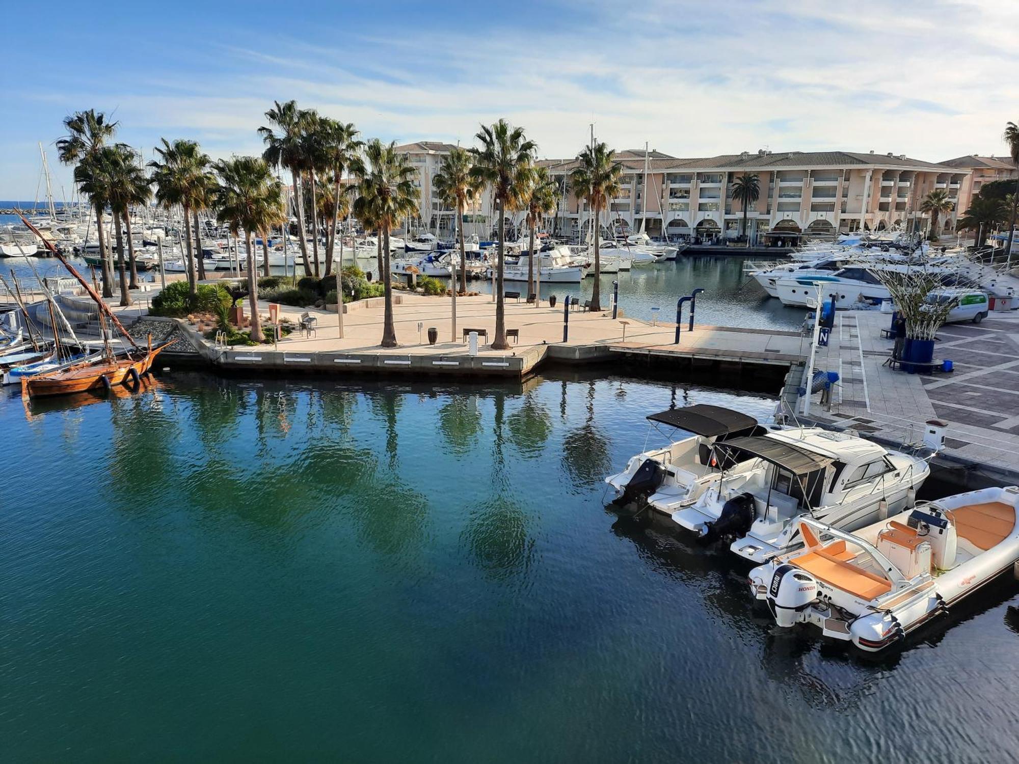 Coeur Marina Climatise Terrasse Parking Apartamento Fréjus Exterior foto