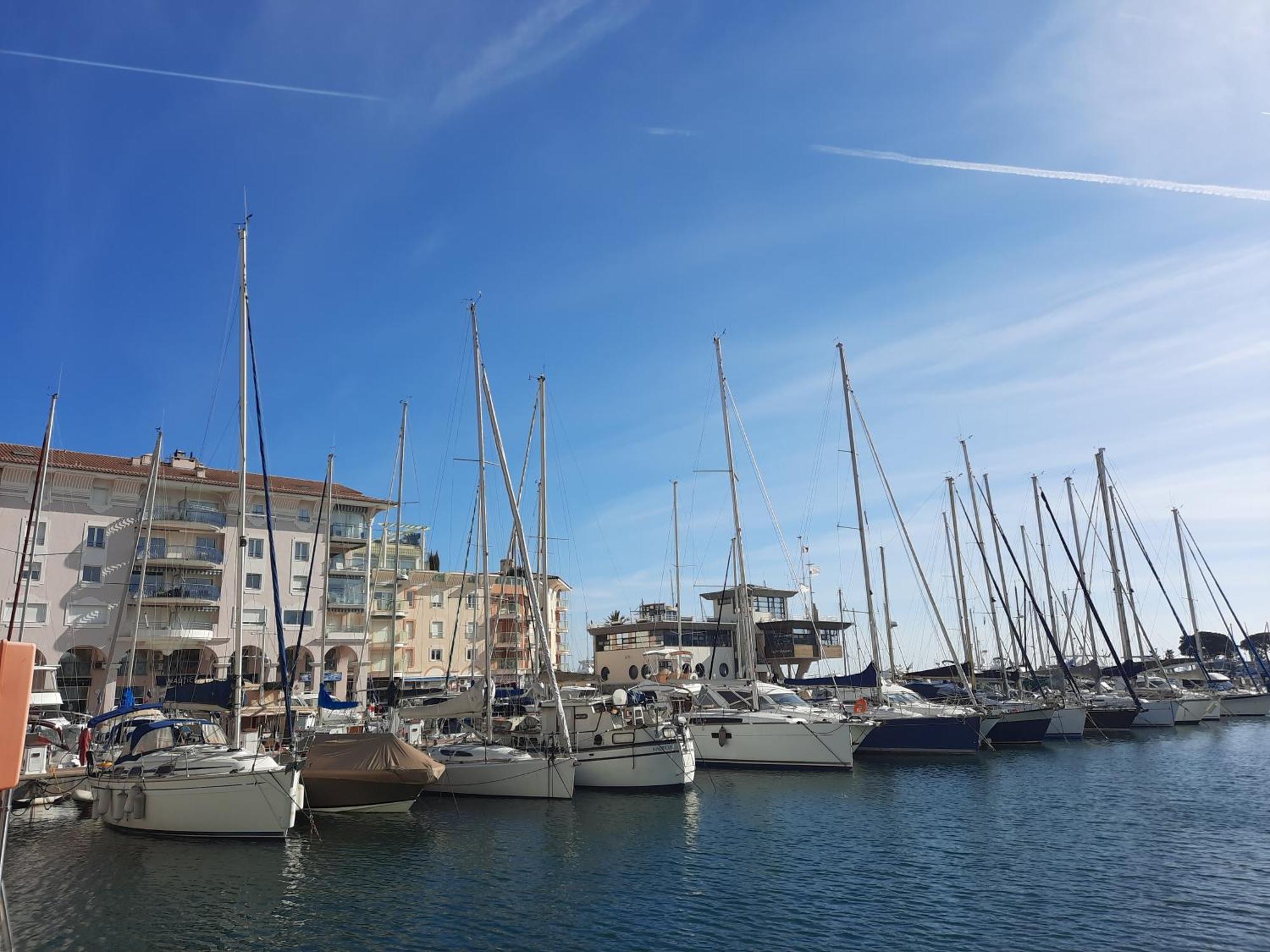 Coeur Marina Climatise Terrasse Parking Apartamento Fréjus Exterior foto